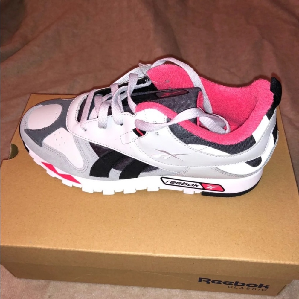 NMD R1 RARE COLORWAY SIZE - Picture 2 of 3